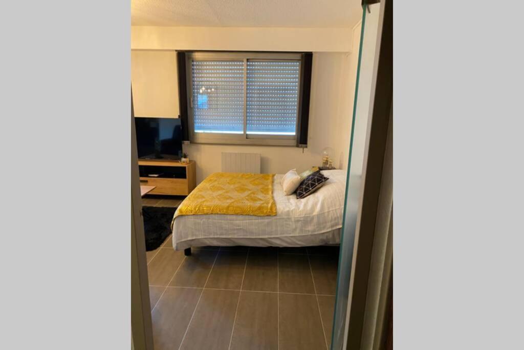 ניורט Le 12 Du Temple - Plein Coeur Centre Ville, Residence Privee, 5Mn Gare Sncf, Wifi Et Netflix מראה חיצוני תמונה